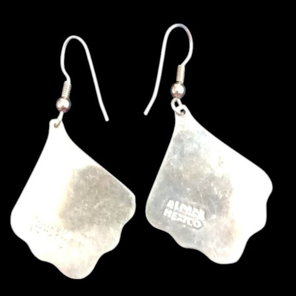Vintage Mexican Alpaca Silver Inlaid Crushed Turquoise Dangling Fan Earrings - Picture 3 of 3